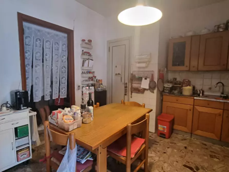 Immagine 5 di Appartamento in vendita  in Via Abraham Lincoln a Carpi