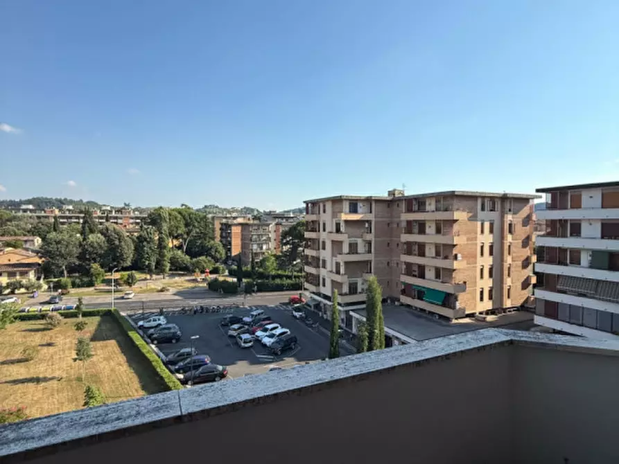 Immagine 8 di Attico in affitto  in VIA KYOTO a Firenze