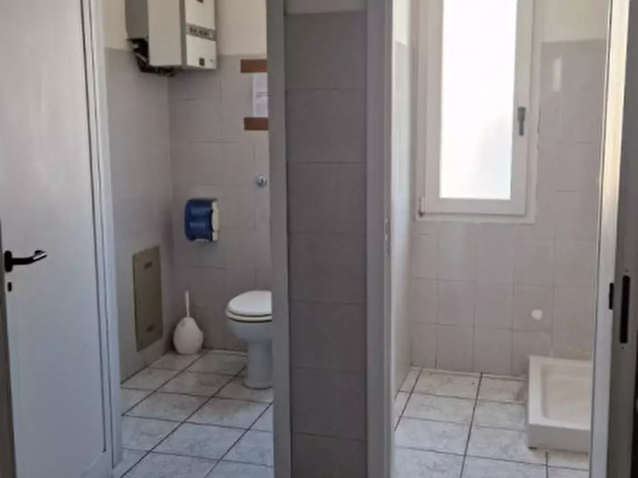 Immagine 2 di Laboratorio in affitto  in VIA DELLE CALANDRE a Calenzano