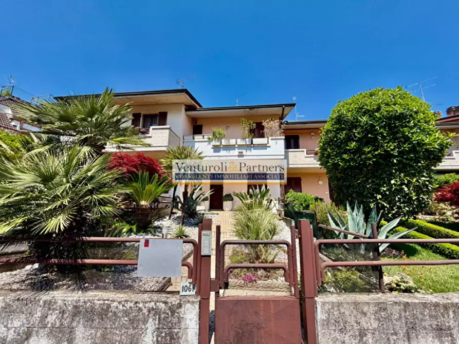 Immagine 3 di Villetta a schiera in vendita  in Via Guglielmo Marconi 106E a Desenzano Del Garda