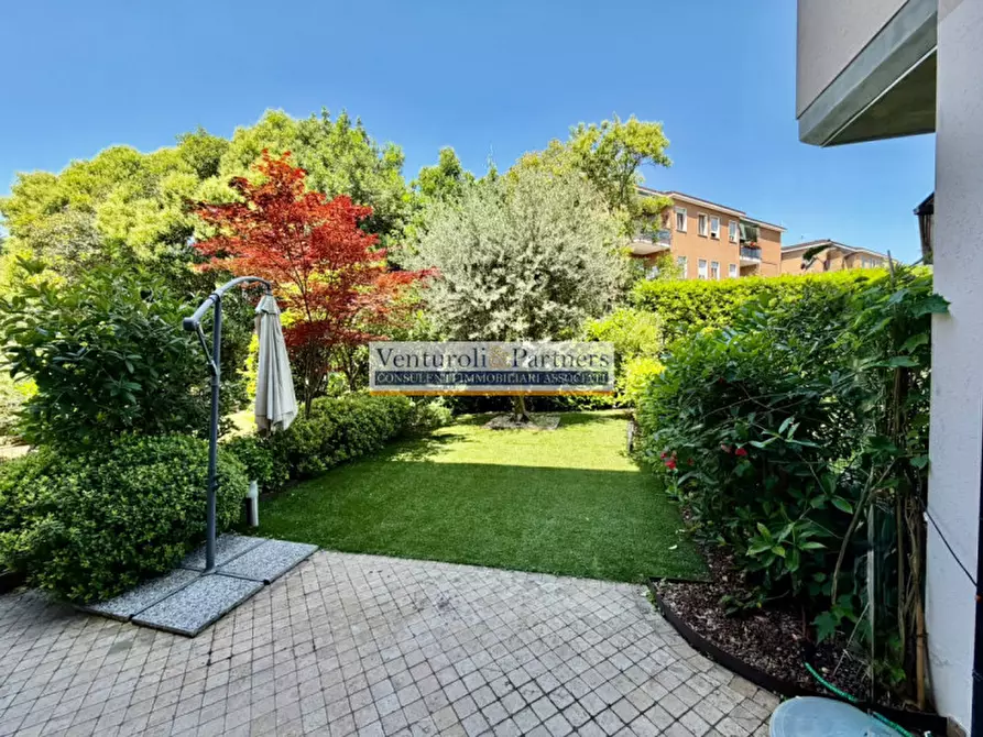 Immagine 5 di Villetta a schiera in vendita  in Via Guglielmo Marconi 106E a Desenzano Del Garda