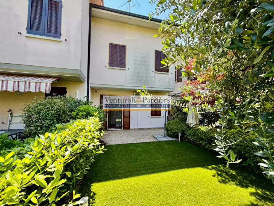 Immagine 9 di Villetta a schiera in vendita  in Via Guglielmo Marconi 106E a Desenzano Del Garda
