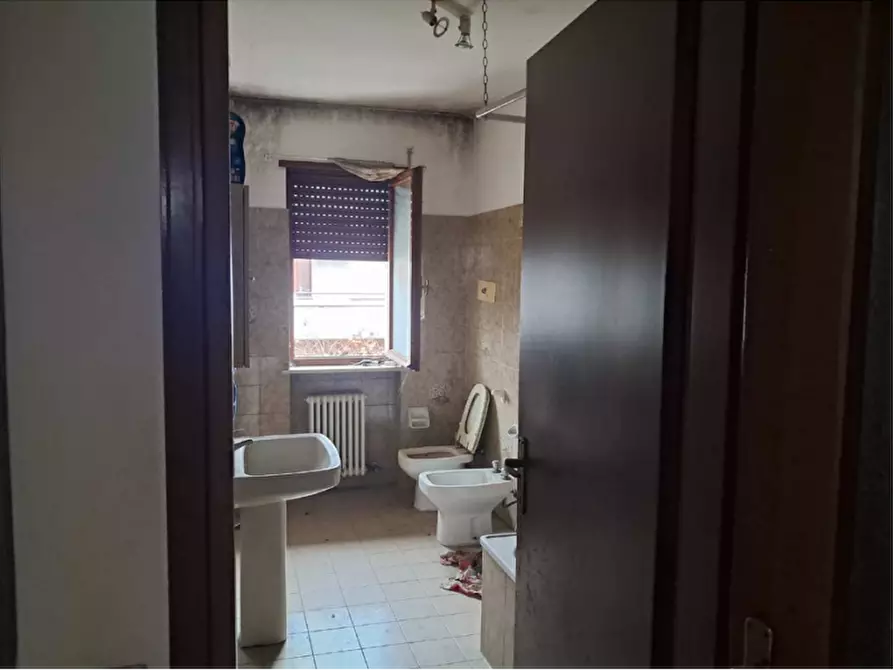 Immagine 9 di Appartamento in vendita  in Via Torino 33 a San Giovanni Ilarione