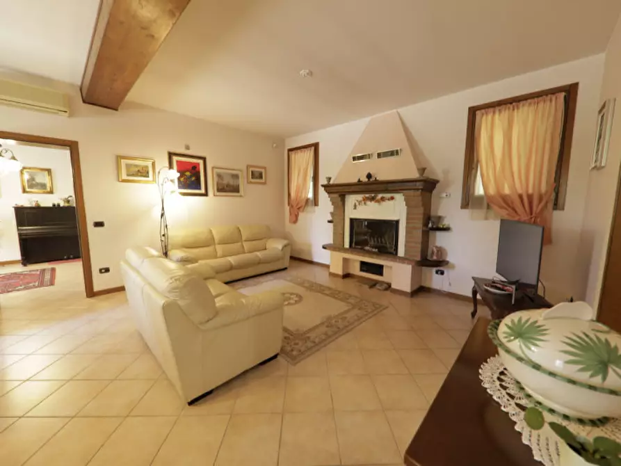 Immagine 6 di Casa indipendente in vendita  in Via Banze a Baone