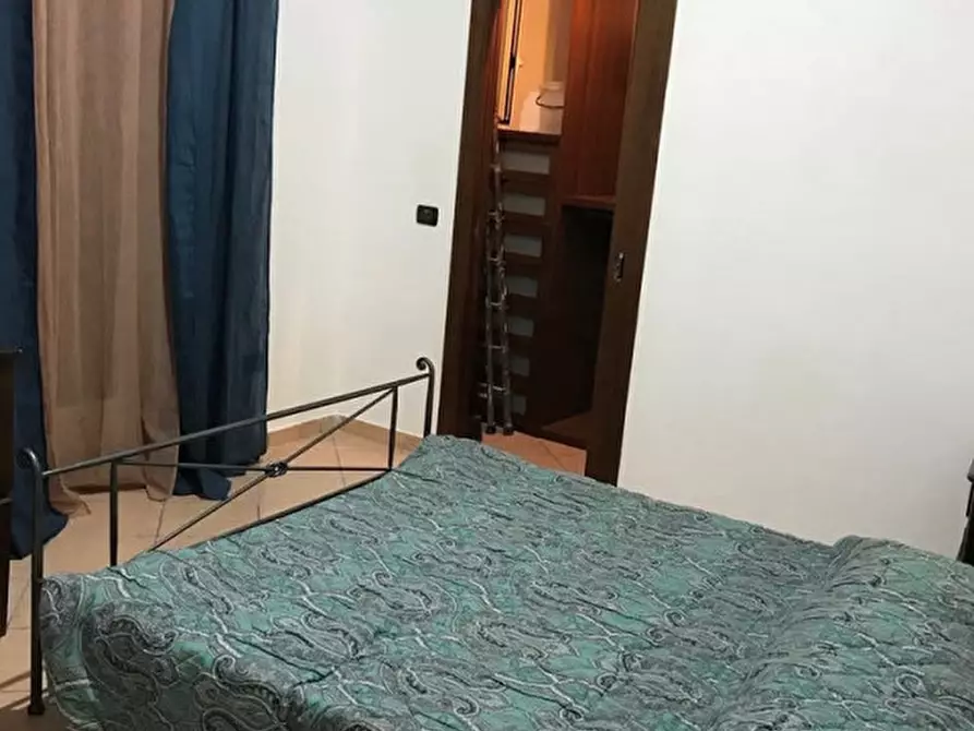 Immagine 2 di Camera in affitto  in via atri 39 a Napoli