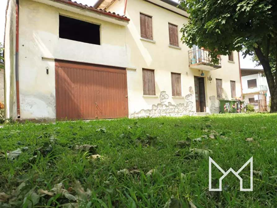 Immagine 1 di Casa indipendente in vendita  a Romano D'ezzelino