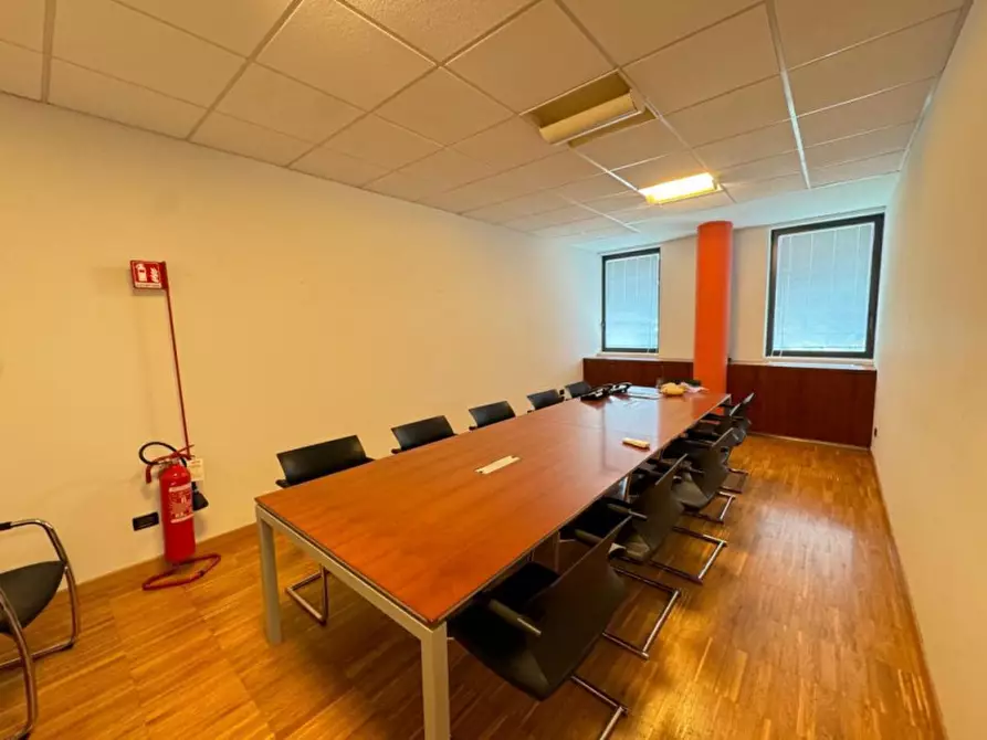 Immagine 1 di Ufficio in affitto  a Villafranca Di Verona