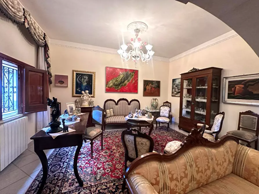 Immagine 11 di Villa in vendita  in via Gela 48 a Siracusa