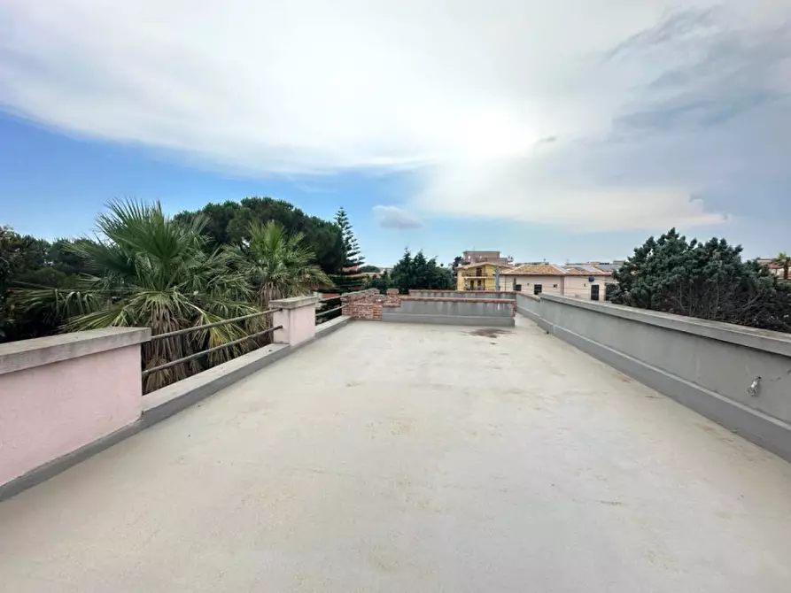 Immagine 34 di Villa in vendita  in via Gela 48 a Siracusa