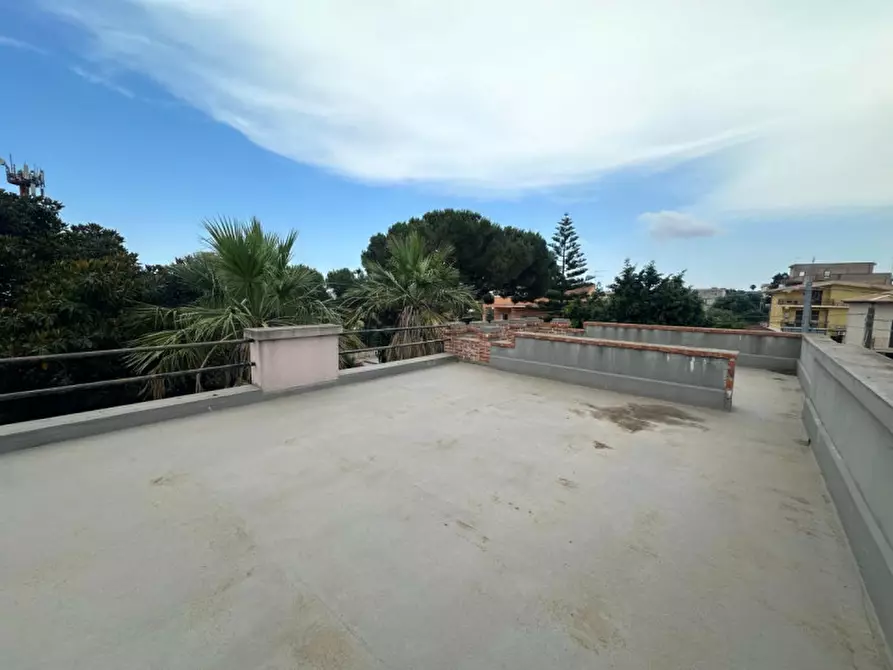 Immagine 35 di Villa in vendita  in via Gela 48 a Siracusa