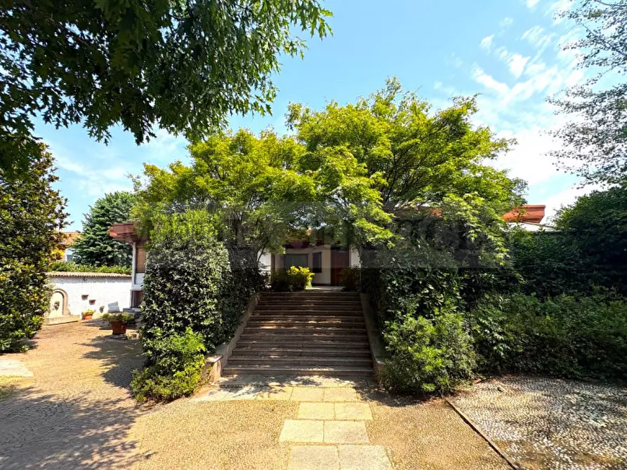 Immagine 3 di Villa in vendita  in via Roma n° 86 a Garlasco