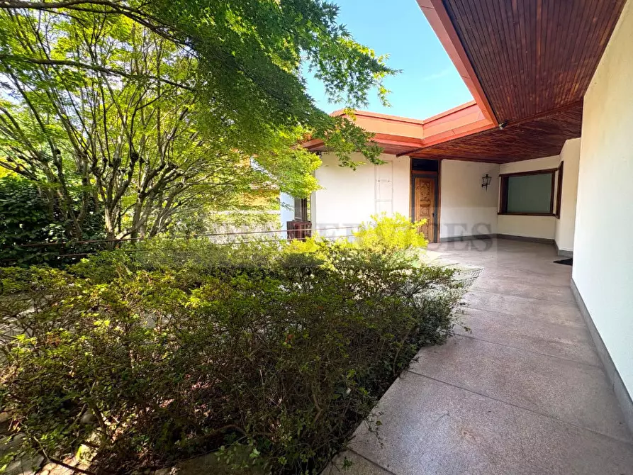 Immagine 12 di Villa in vendita  in via Roma n° 86 a Garlasco