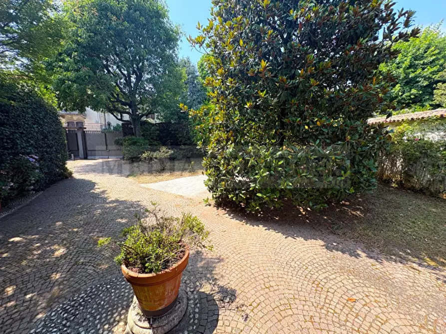 Immagine 16 di Villa in vendita  in via Roma n° 86 a Garlasco