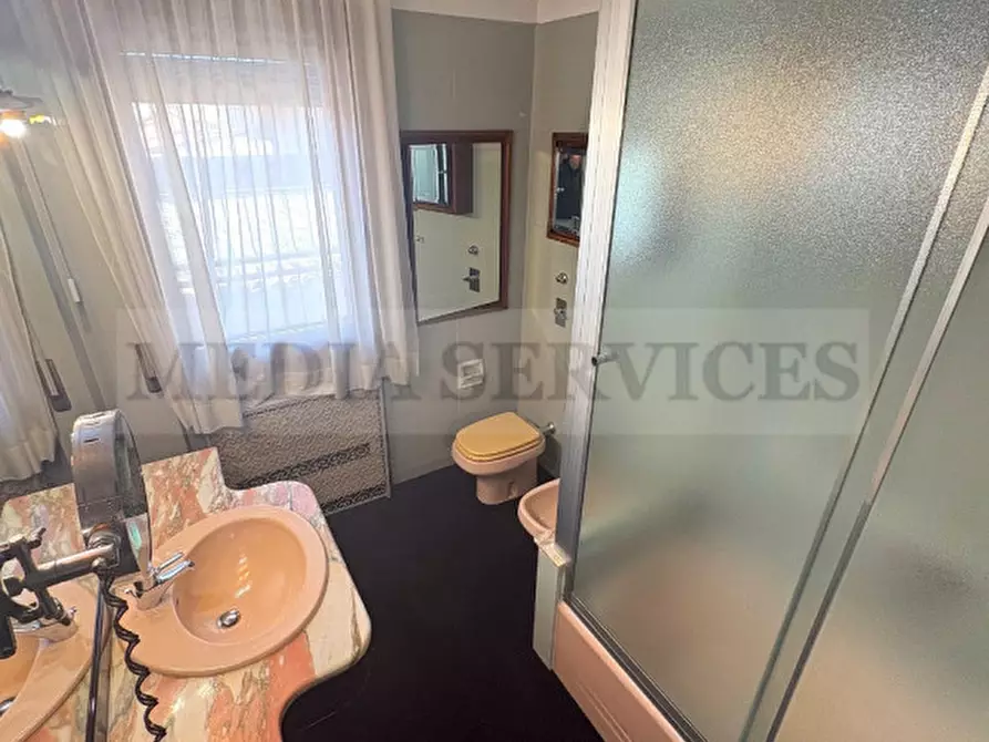 Immagine 36 di Villa in vendita  in via Roma n° 86 a Garlasco