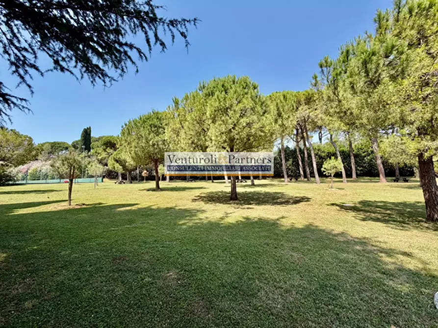 Immagine 20 di Appartamento in vendita  in Via Giuseppe Mazzini 1 a Padenghe Sul Garda