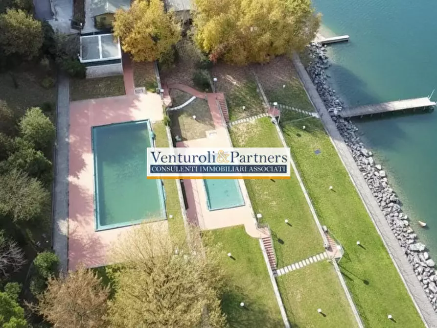 Immagine 24 di Appartamento in vendita  in Via Giuseppe Mazzini 1 a Padenghe Sul Garda