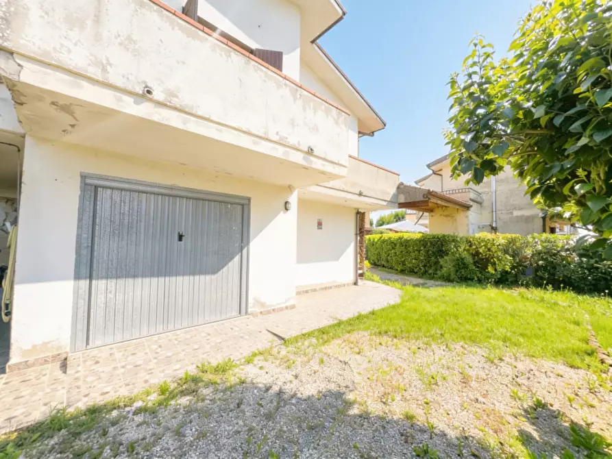 Immagine 15 di Villetta a schiera in vendita  in Via Arzere a Solesino
