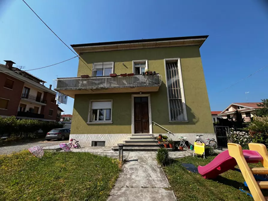 Immagine 1 di Appartamento in vendita  in VIA SPINETTA 6 a Cuneo