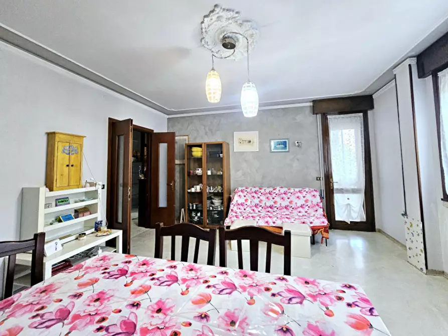 Immagine 5 di Appartamento in vendita  in Via Salvo D'Acquisto a Este