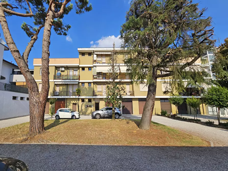 Immagine 6 di Appartamento in vendita  in Via Salvo D'Acquisto a Este