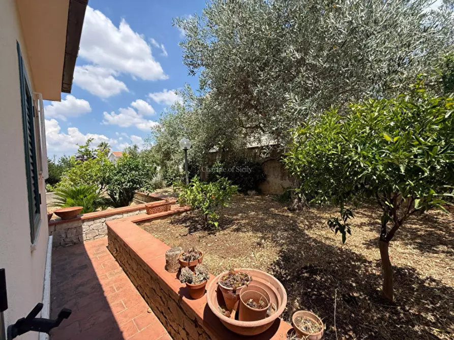 Immagine 19 di Casa indipendente in vendita  a Modica