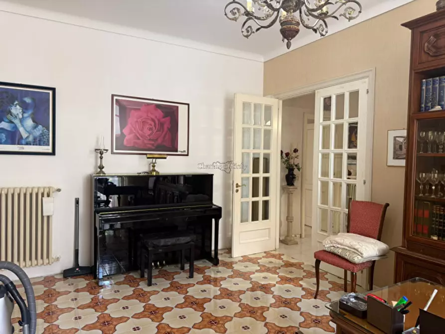 Immagine 25 di Casa indipendente in vendita  a Modica