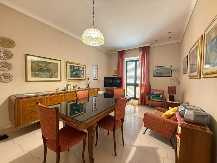 Immagine 27 di Casa indipendente in vendita  a Modica