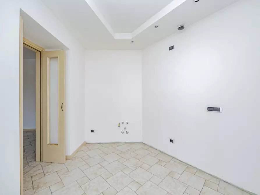 Immagine 13 di Appartamento in vendita  in Via Cesare Battisti 1 a Bergamo