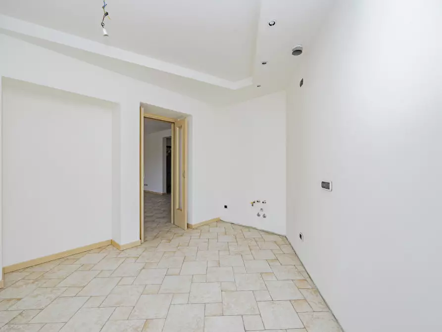 Immagine 14 di Appartamento in vendita  in Via Cesare Battisti 1 a Bergamo