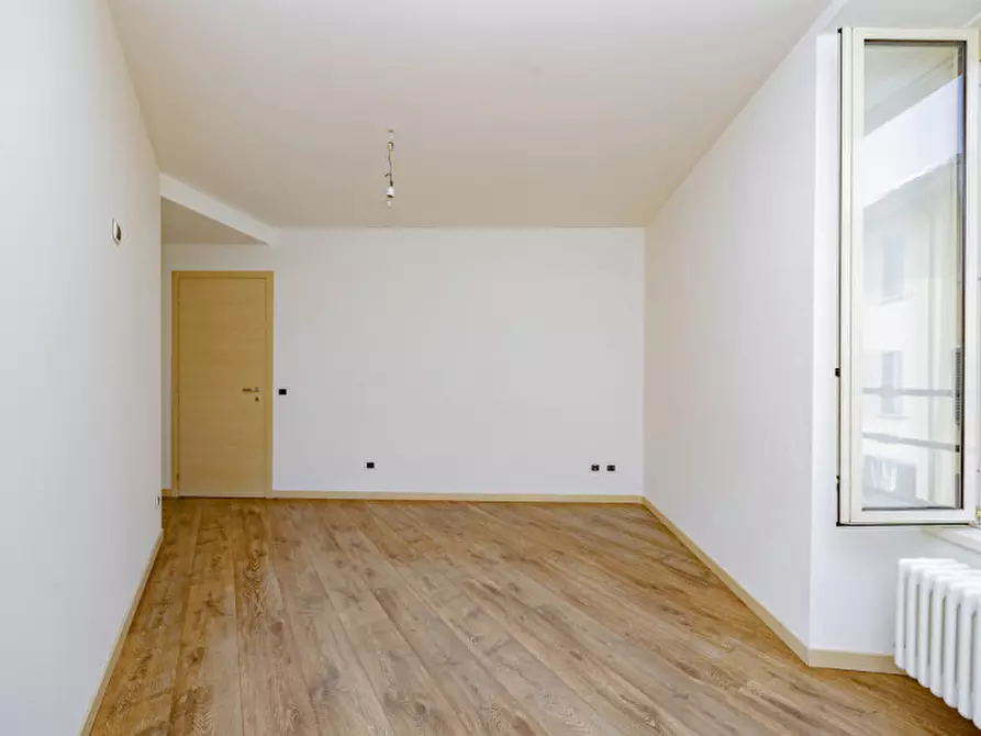 Immagine 24 di Appartamento in vendita  in Via Cesare Battisti 1 a Bergamo