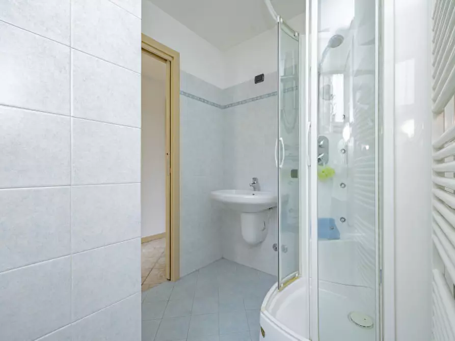 Immagine 42 di Appartamento in vendita  in Via Cesare Battisti 1 a Bergamo
