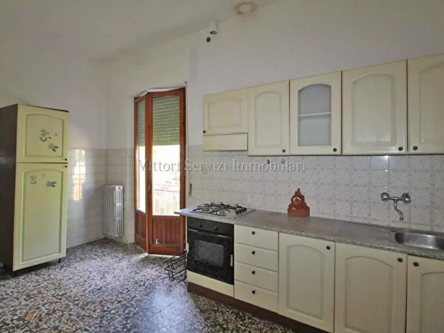 Immagine 8 di Casa bifamiliare in vendita  in via sciarti a Montepulciano