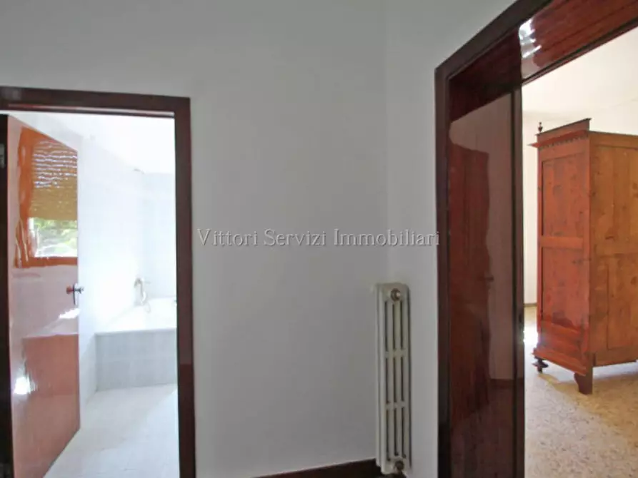 Immagine 10 di Casa bifamiliare in vendita  in via sciarti a Montepulciano
