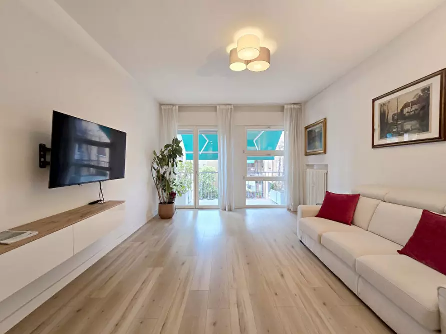 Immagine 4 di Appartamento in vendita  in Via Cadore a Treviso