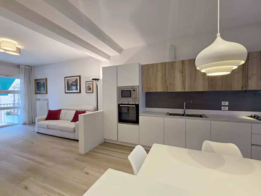 Immagine 6 di Appartamento in vendita  in Via Cadore a Treviso