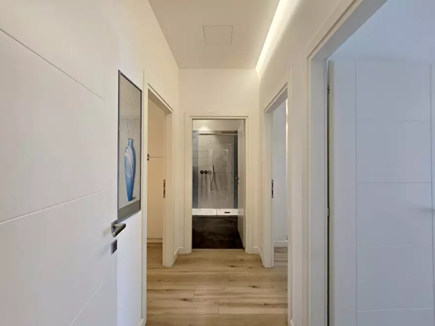 Immagine 13 di Appartamento in vendita  in Via Cadore a Treviso