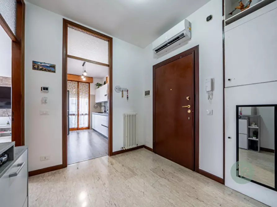 Immagine 8 di Appartamento in vendita  in Via Francesco Saverio Nitti 17 a Carpi