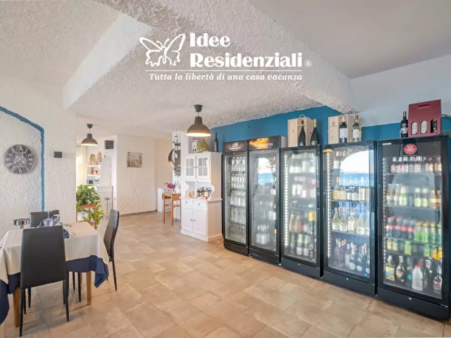 Immagine 9 di Attività commerciale in vendita  in Via del Faro Snc a Palau