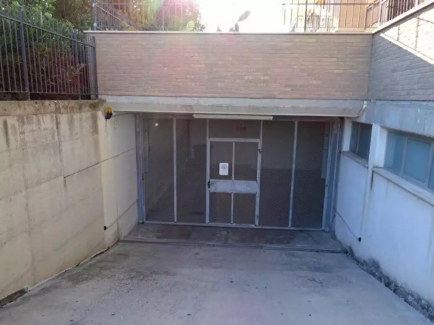 Immagine 10 di Posto auto in vendita  in Via Albania a Porto Sant'elpidio