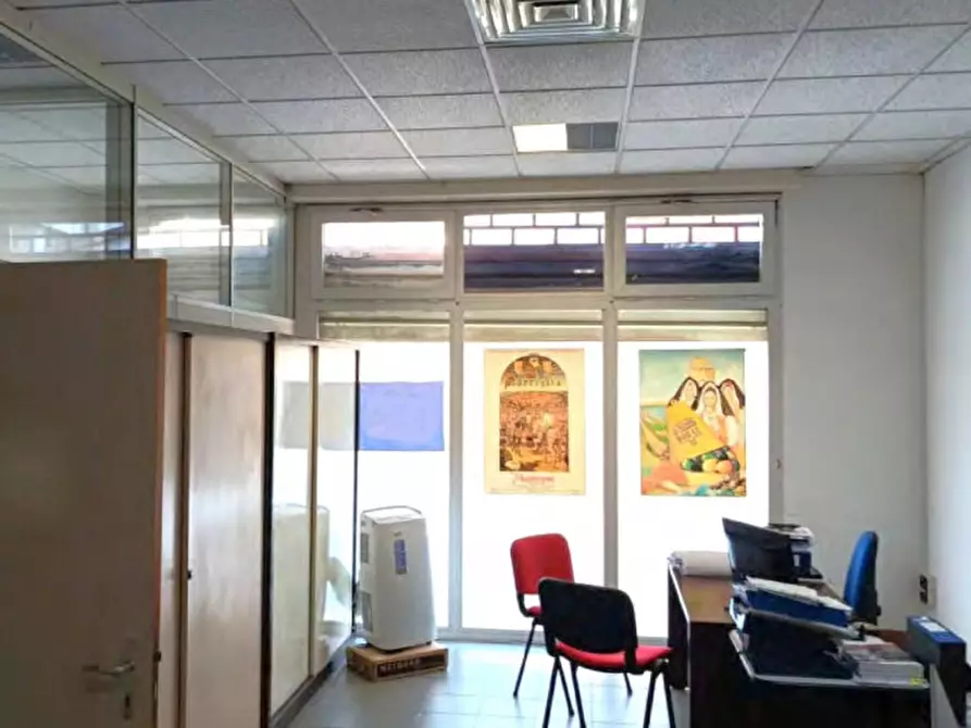 Immagine 4 di Ufficio in vendita  in Via Giovanni Canalis, 09170 Oristano OR, Italia a Oristano