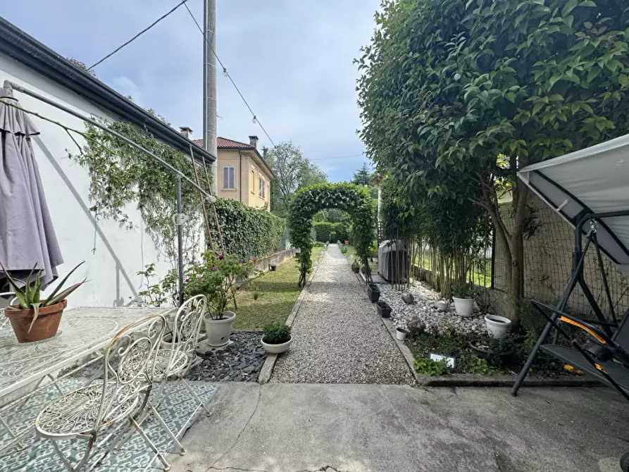 Immagine 3 di Appartamento in vendita  in Via Divisione Julia a Thiene