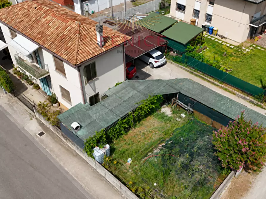 Immagine 17 di Casa indipendente in vendita  in Via Gazie 19 Montebelluna a Montebelluna