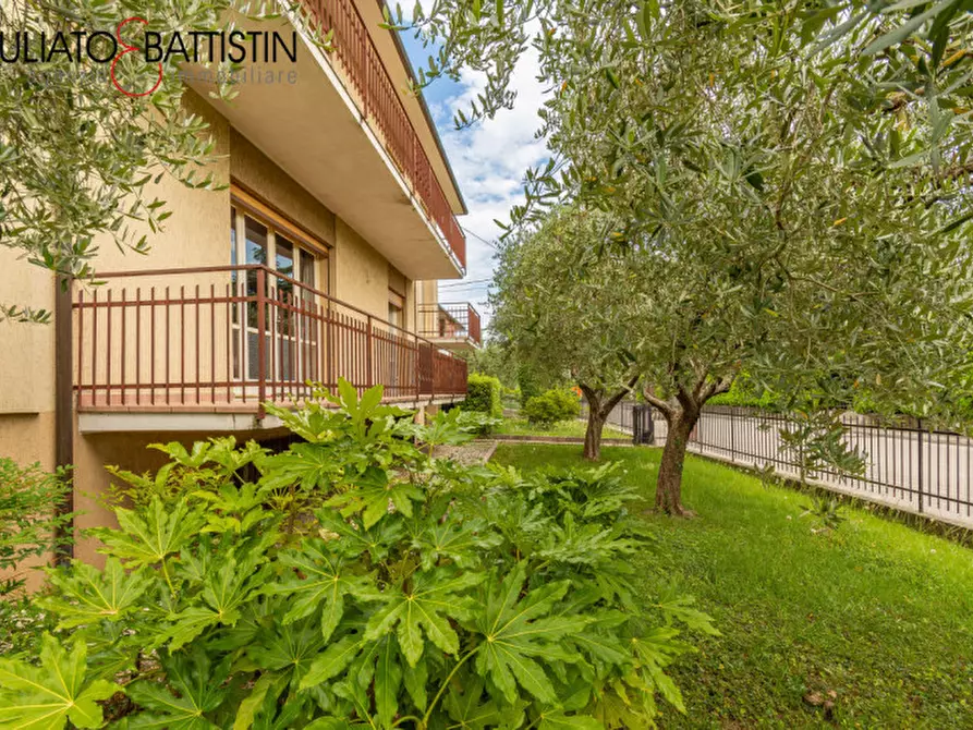 Immagine 10 di Palazzo in vendita  in Via 4 Martiri a Marostica