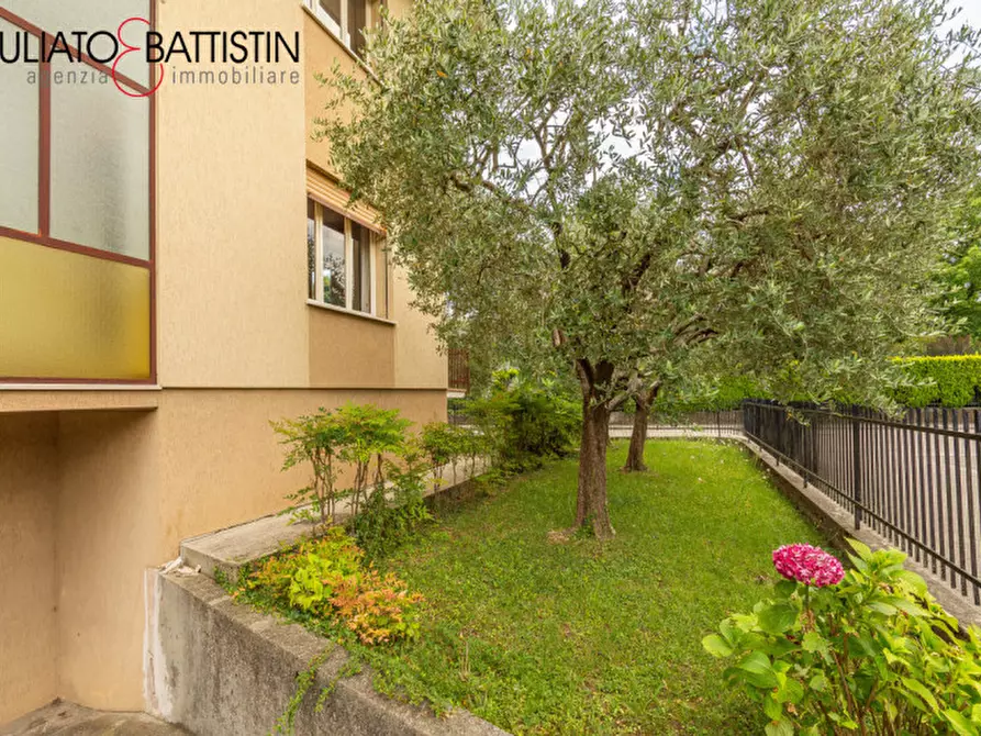 Immagine 11 di Palazzo in vendita  in Via 4 Martiri a Marostica