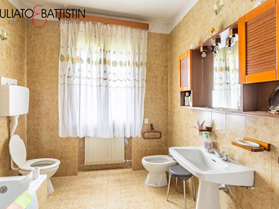 Immagine 18 di Palazzo in vendita  in Via 4 Martiri a Marostica