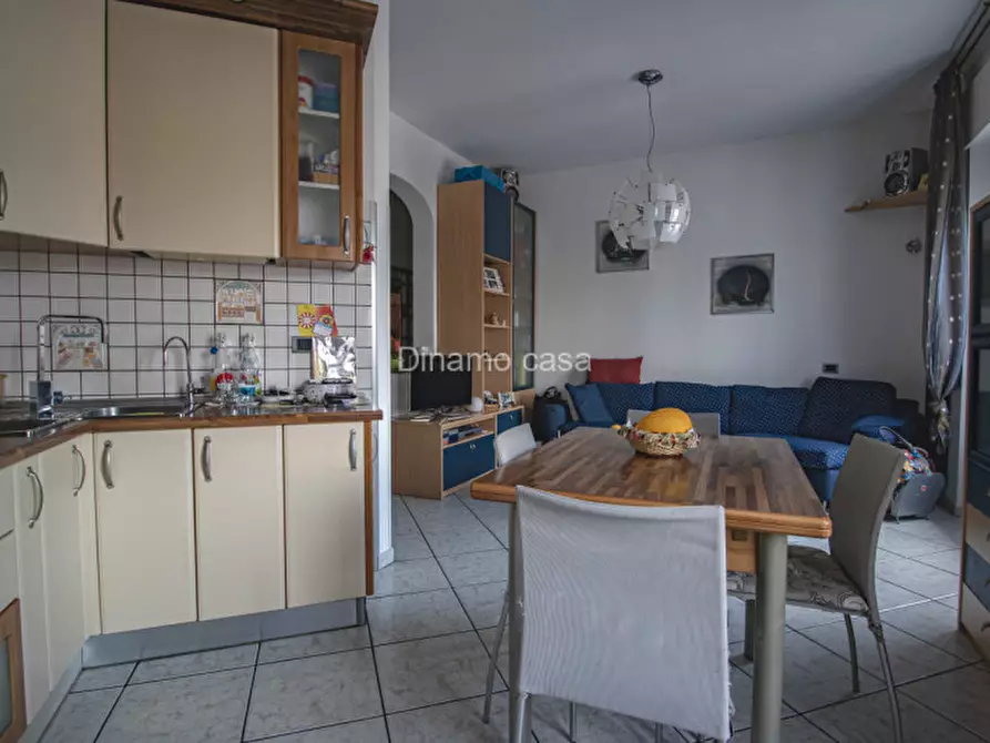 Immagine 4 di Appartamento in vendita  in Via Rubieri a Prato