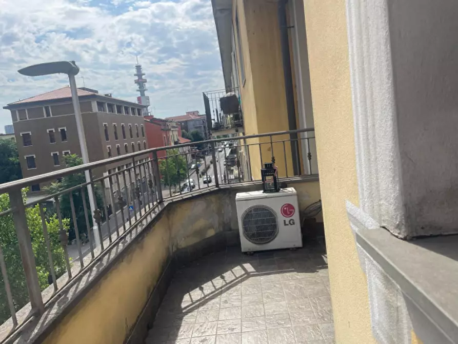Immagine 27 di Appartamento in vendita  in Via Sempione 121 a Pero