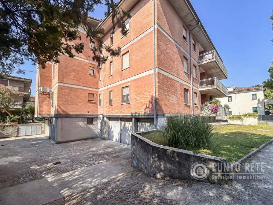 Immagine 42 di Appartamento in vendita  in Viale del Brennero a Verona