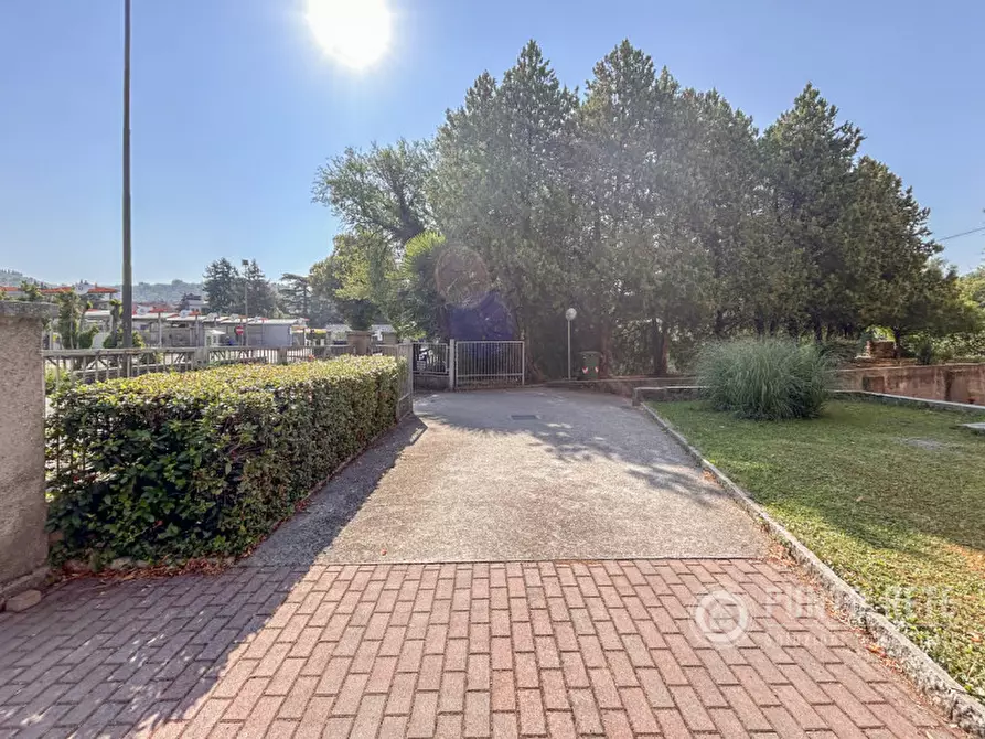Immagine 45 di Appartamento in vendita  in Viale del Brennero a Verona