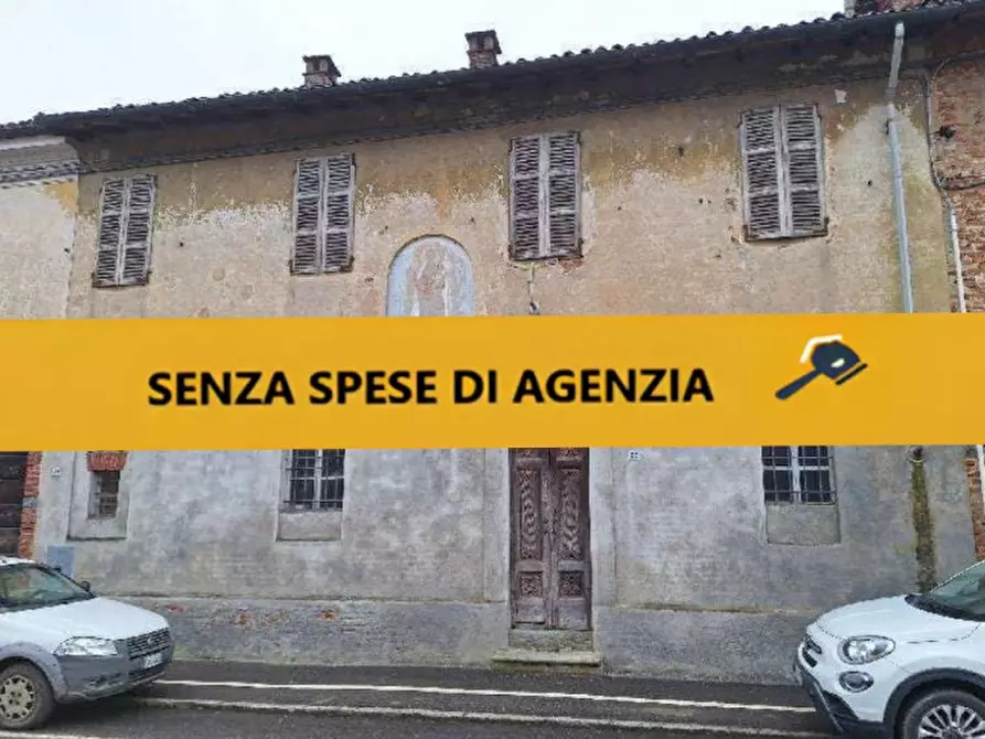 Immagine 1 di Casa indipendente in vendita  in via Marconi, 22-24 - 27030 Rosasco (PV) a Rosasco